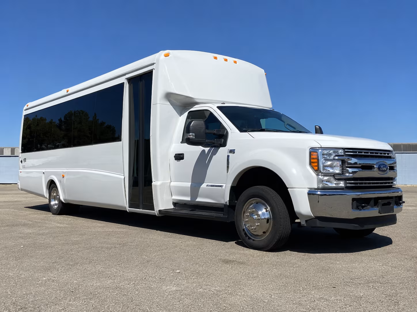 find the perfect transportation for your next private event 3