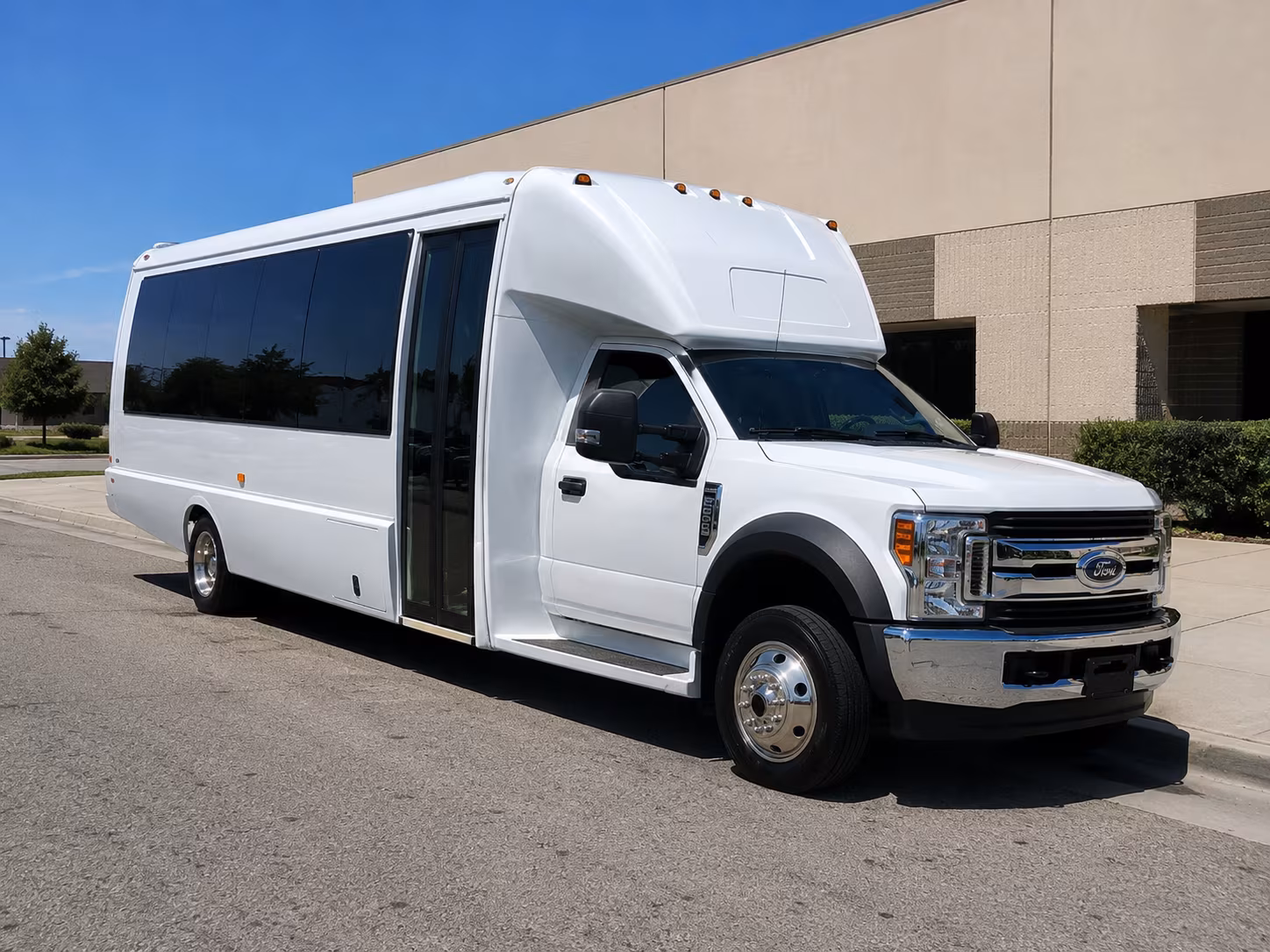 large group convention bus rentals from laguna niguel to the anaheim convention center