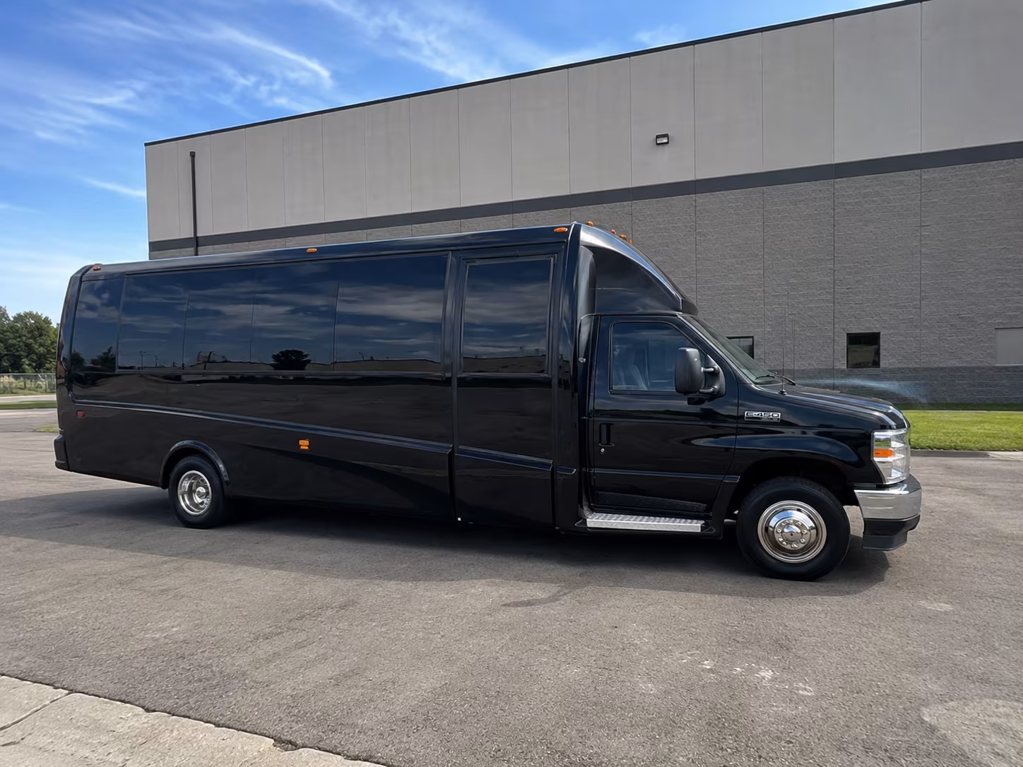minibus wine tours along the laguna beach and dana point coastal tasting rooms