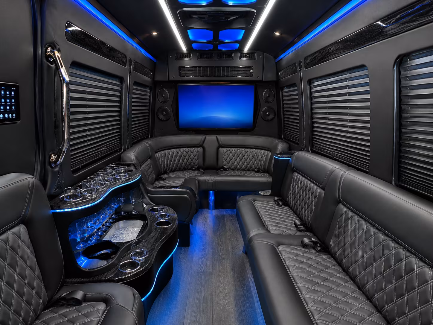 shuttle buses to pacific amphitheatre and fivepoint amphitheatre shows